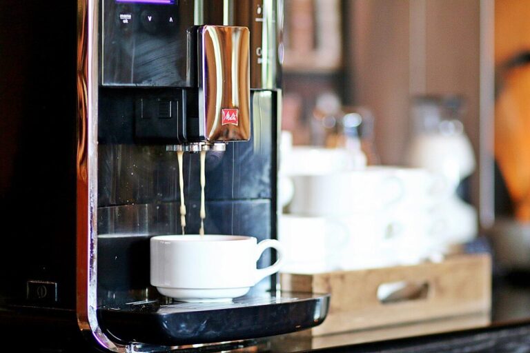 finom kávé a reggeli mellé