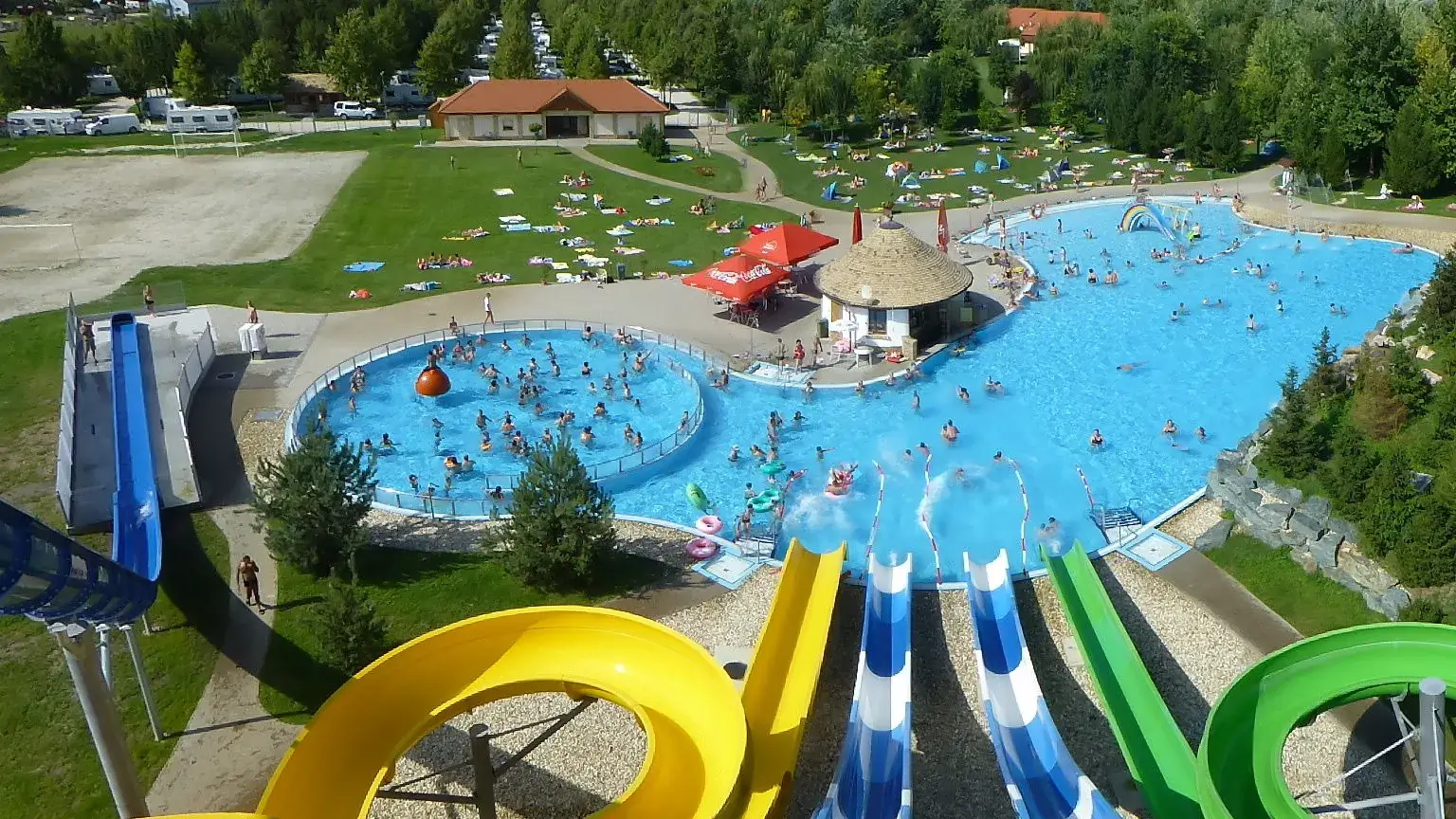 Lipóti termál és Élményfürdő csak 16 km Mosonmagyaróvártól